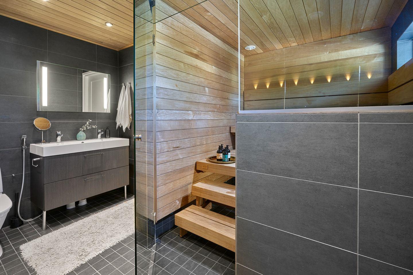 Nordic Classic Käpylä Espoo sauna ja kylpyhuone